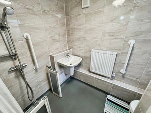 Wet room- click for photo gallery